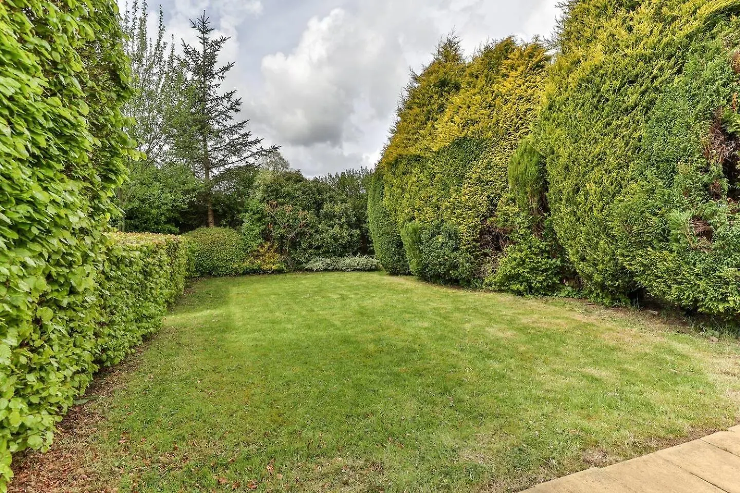 別荘 3 Bedroom Bungalow Close To Peak District With Garden シェフィールド